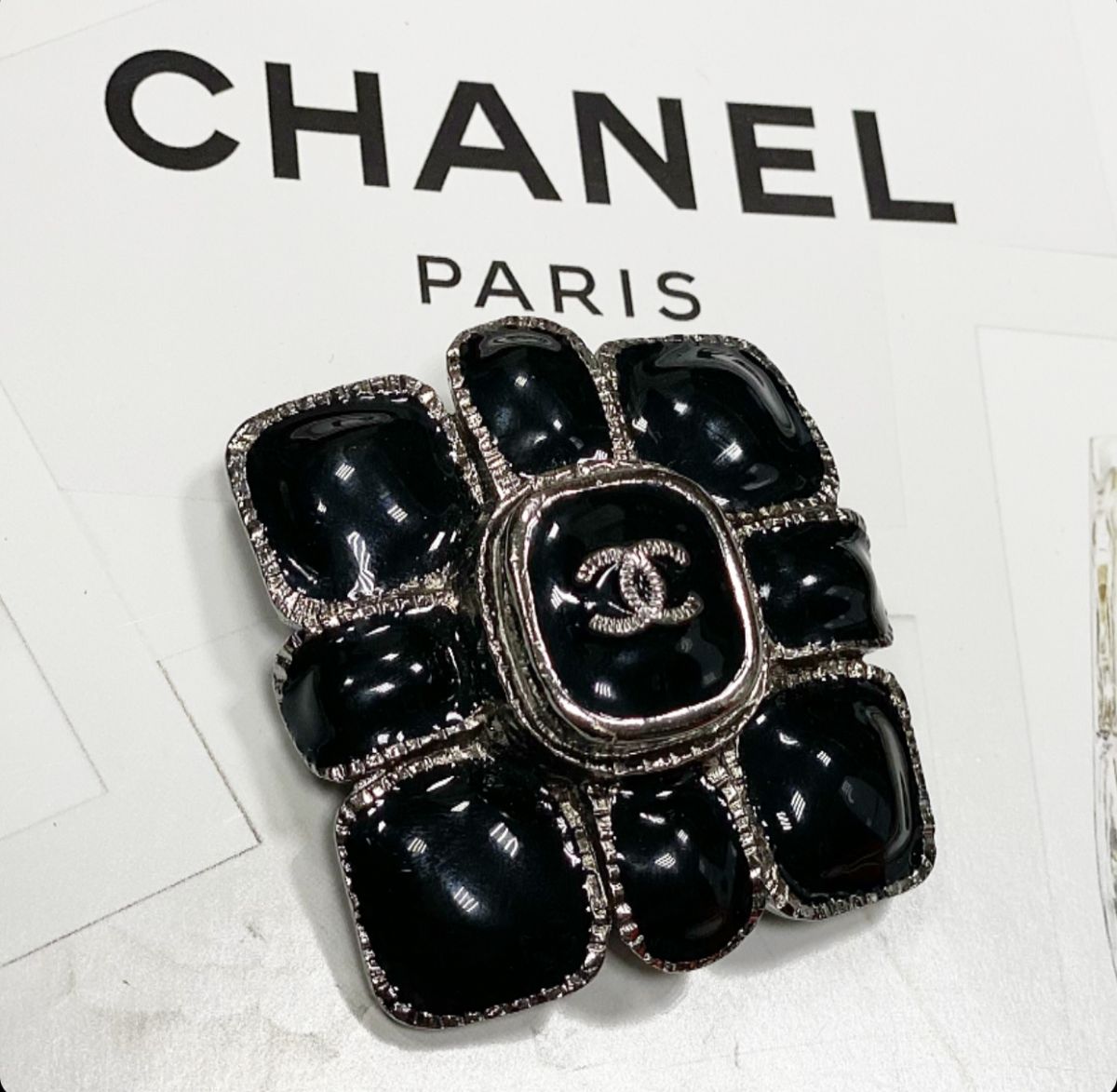 Брошка Chanel цена 46 155 руб 