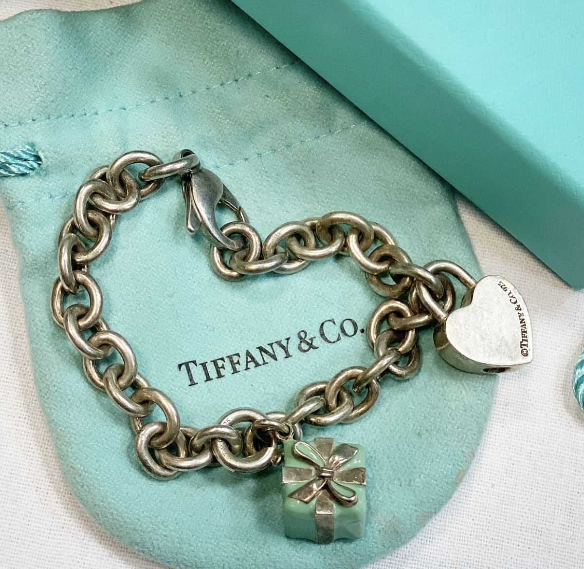 Браслет Tiffany &amp;Co цена 9 231 руб / упаковка / 