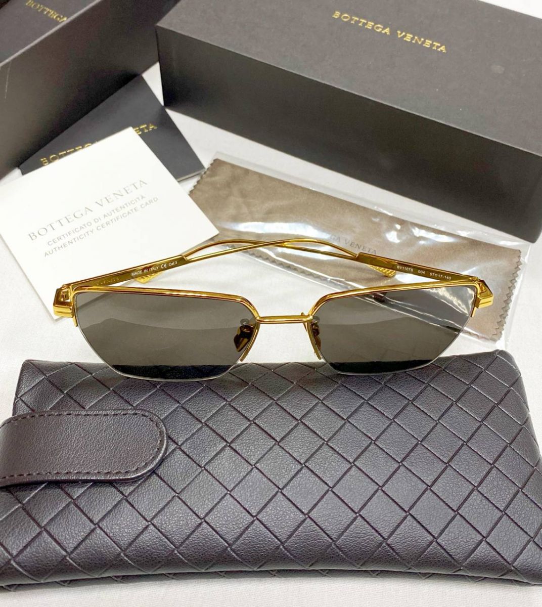 Очки Bottega Veneta цена 23 483 руб / упаковка / документы /