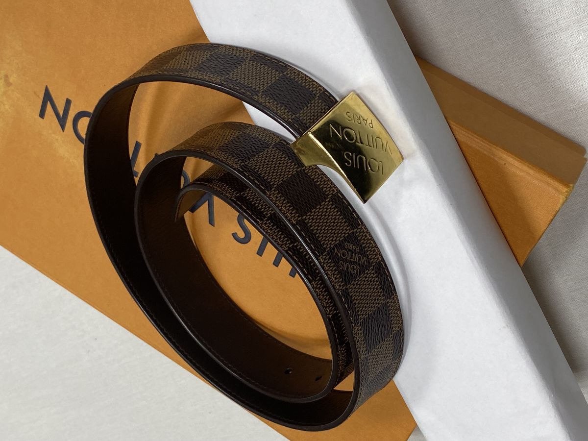Ремень Louis Vuitton размер 90/36 цена 15 655 руб
