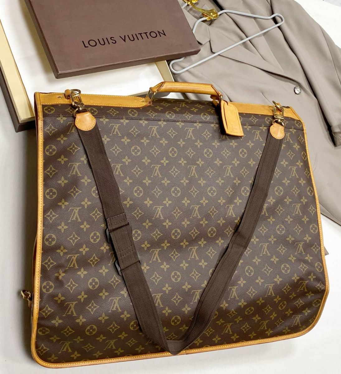 Портплед Louis Vuitton цена 78 275 руб
