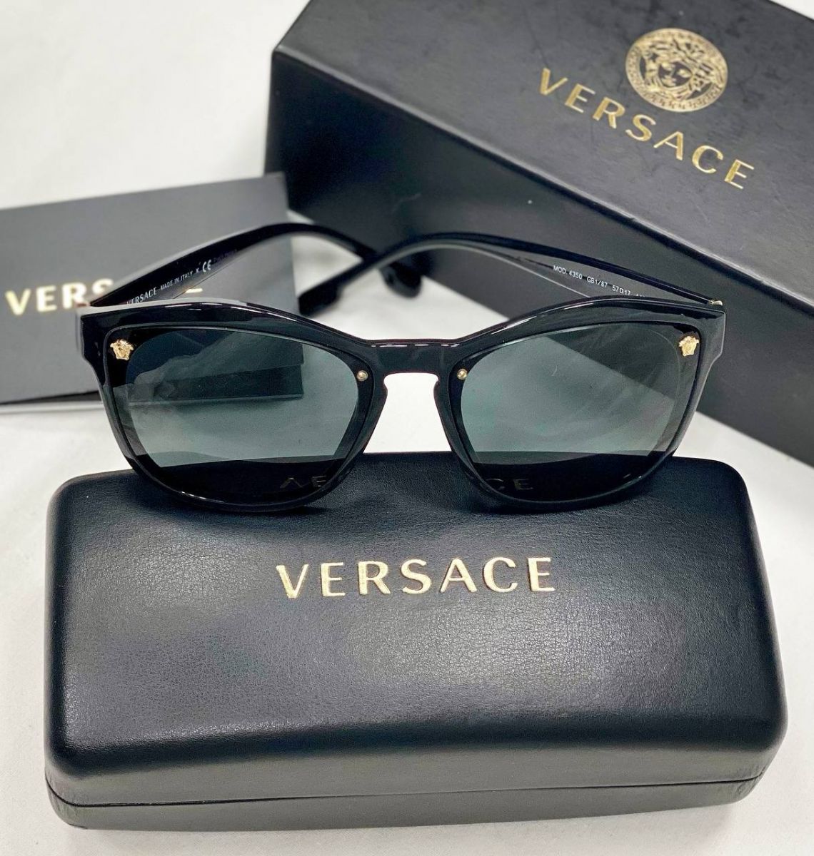 Очки Versace цена 23 483 руб / упаковка / документы / 