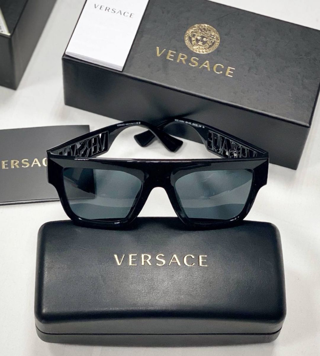 Очки Versace цена 23 483 руб / упаковка / документы / 
