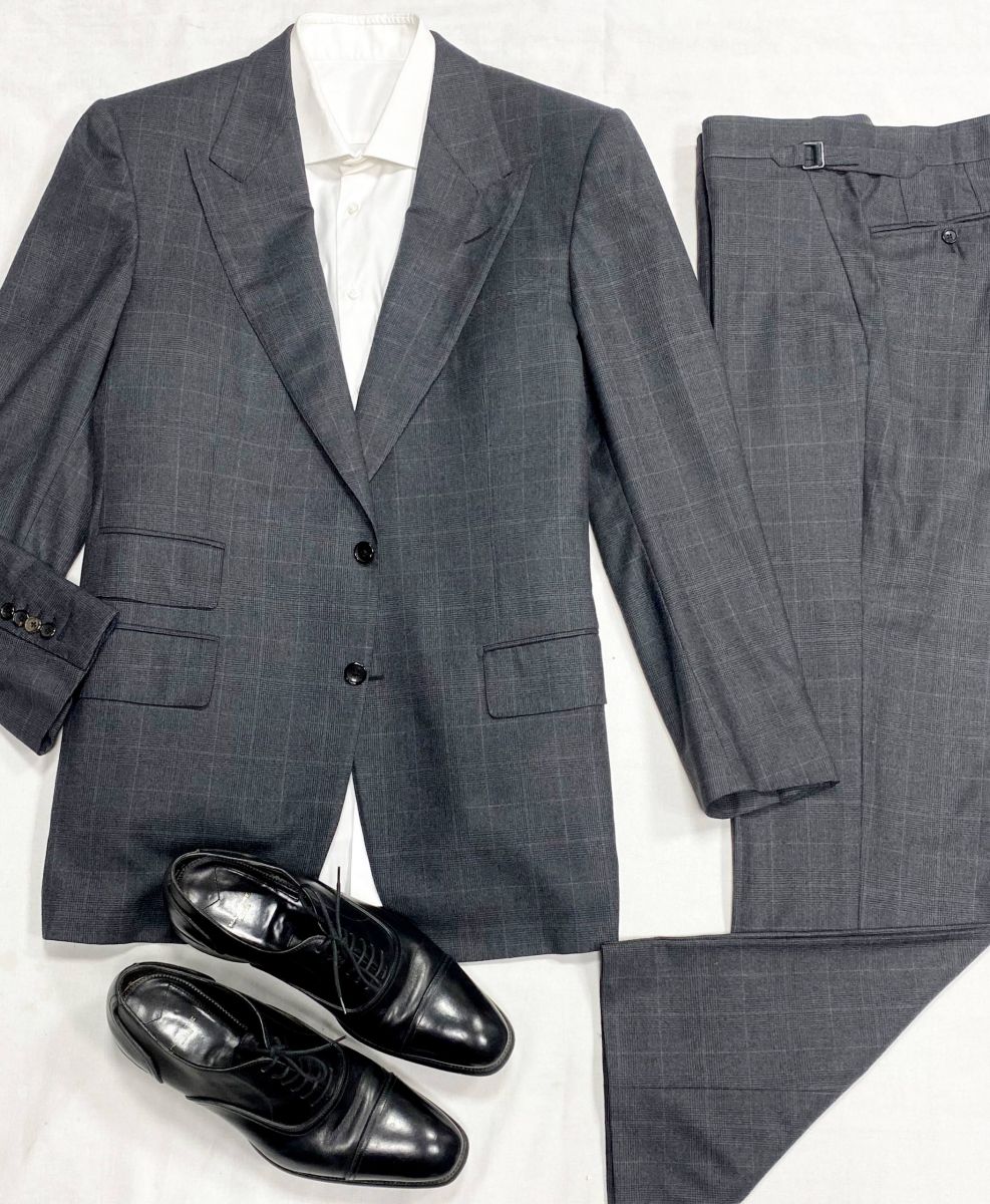 #mechtamen Костюм Tom Ford размер 54 цена 31 310 рубБотинки размер 43.5 цена 7 828 руб