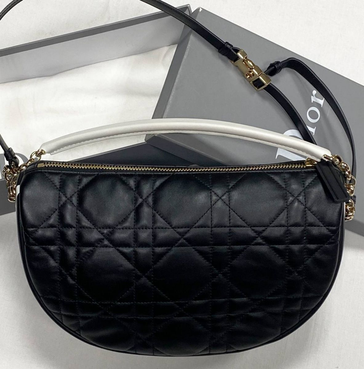 Сумка Christian Dior размер 28/18 цена 234 825 руб