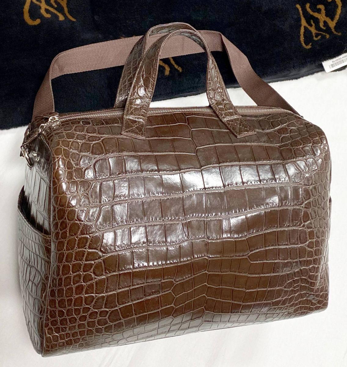 Сумка / дорожная / крокодил / размер 40/30 цена 62 620 руб