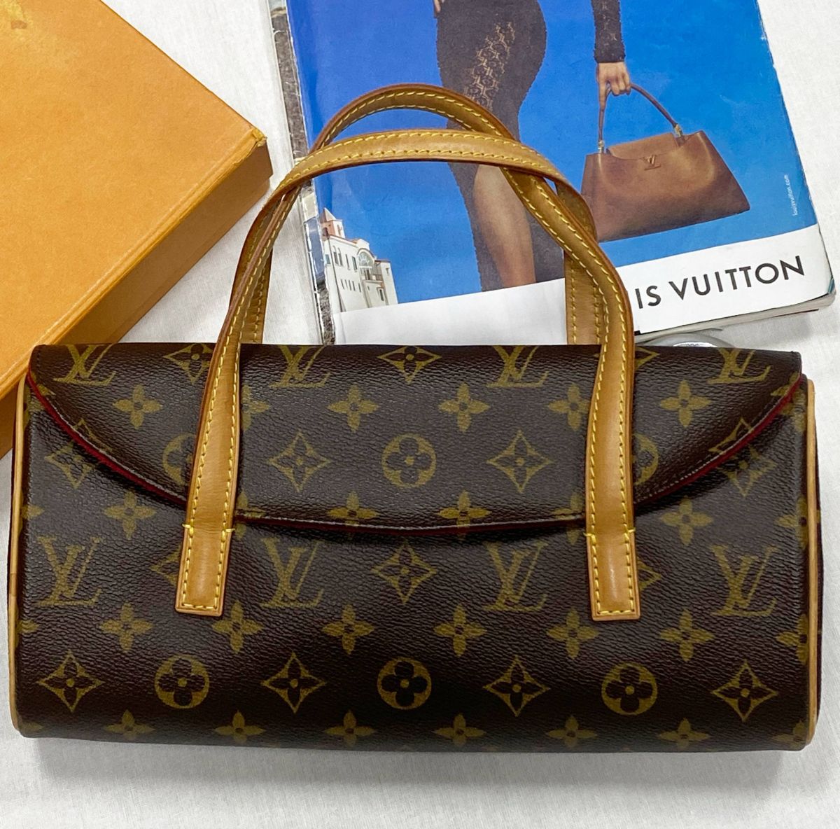 Сумочка Louis Vuitton размер 28/14 цена 46 965 руб