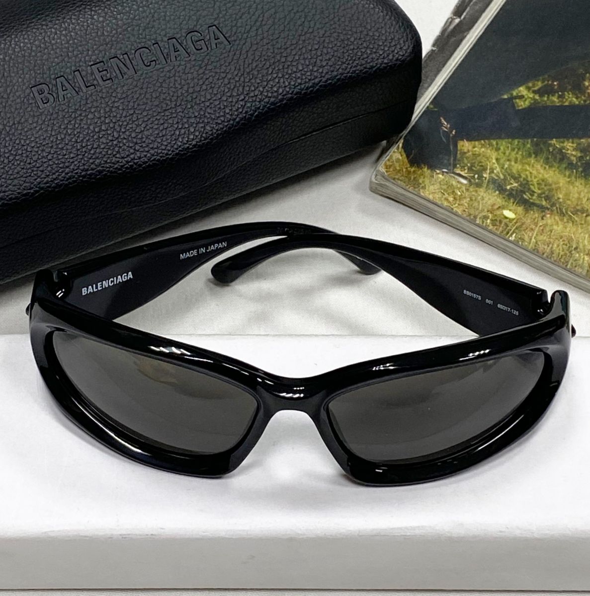Очки Balenciaga цена 15 655 руб
