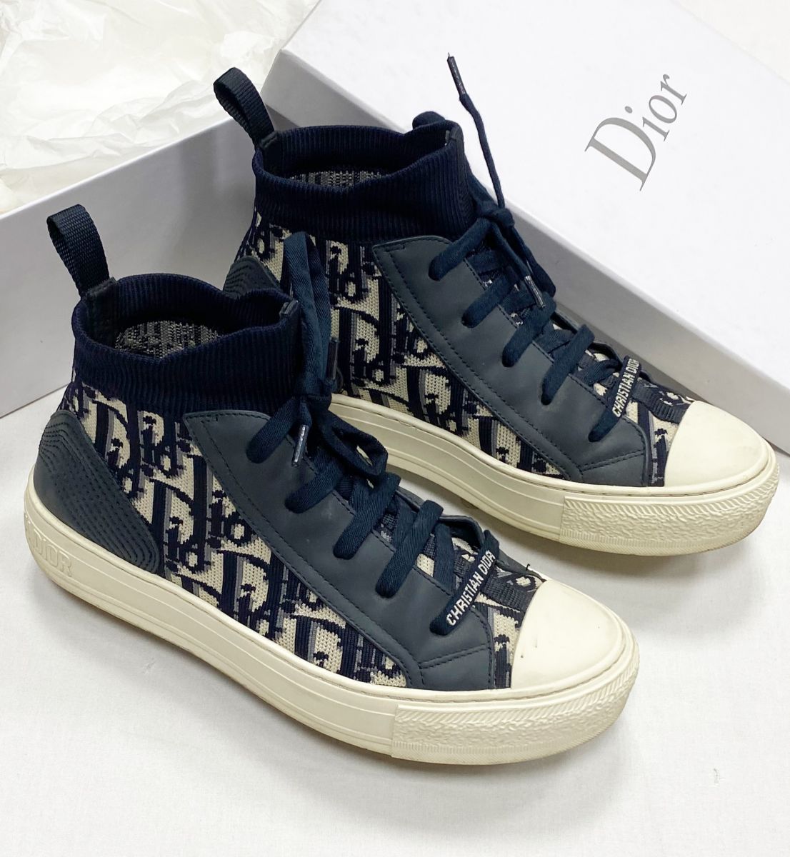 Кеды Christian Dior размер 38 цена 23 483 руб
