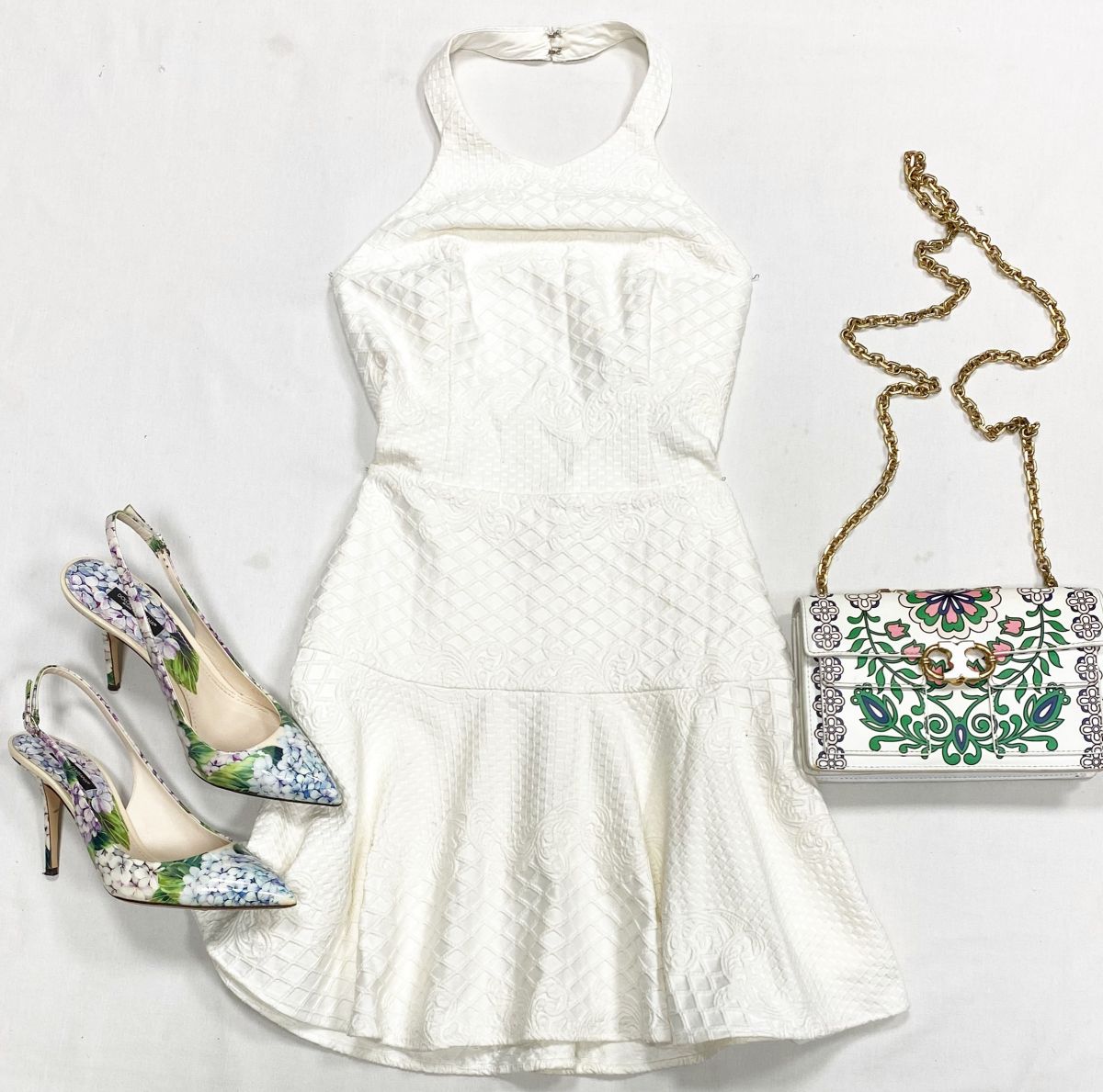 
Платье размер XS цена 3 077 руб
Туфли Dolce Gabbana размер 39 цена 18 463 руб
Сумка Tory Burch 