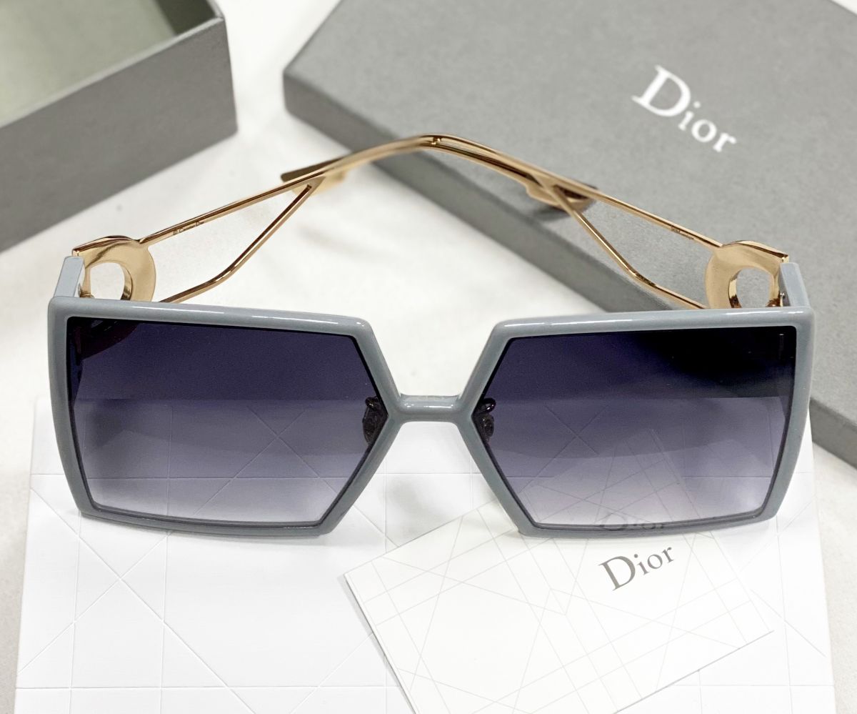 Очки Christian Dior цена 23 483 руб
