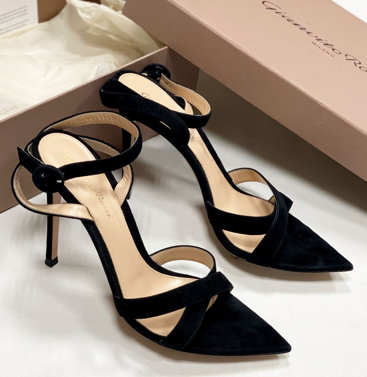 Босоножки Gianvito Rossi размер 38 цена 23 483 руб