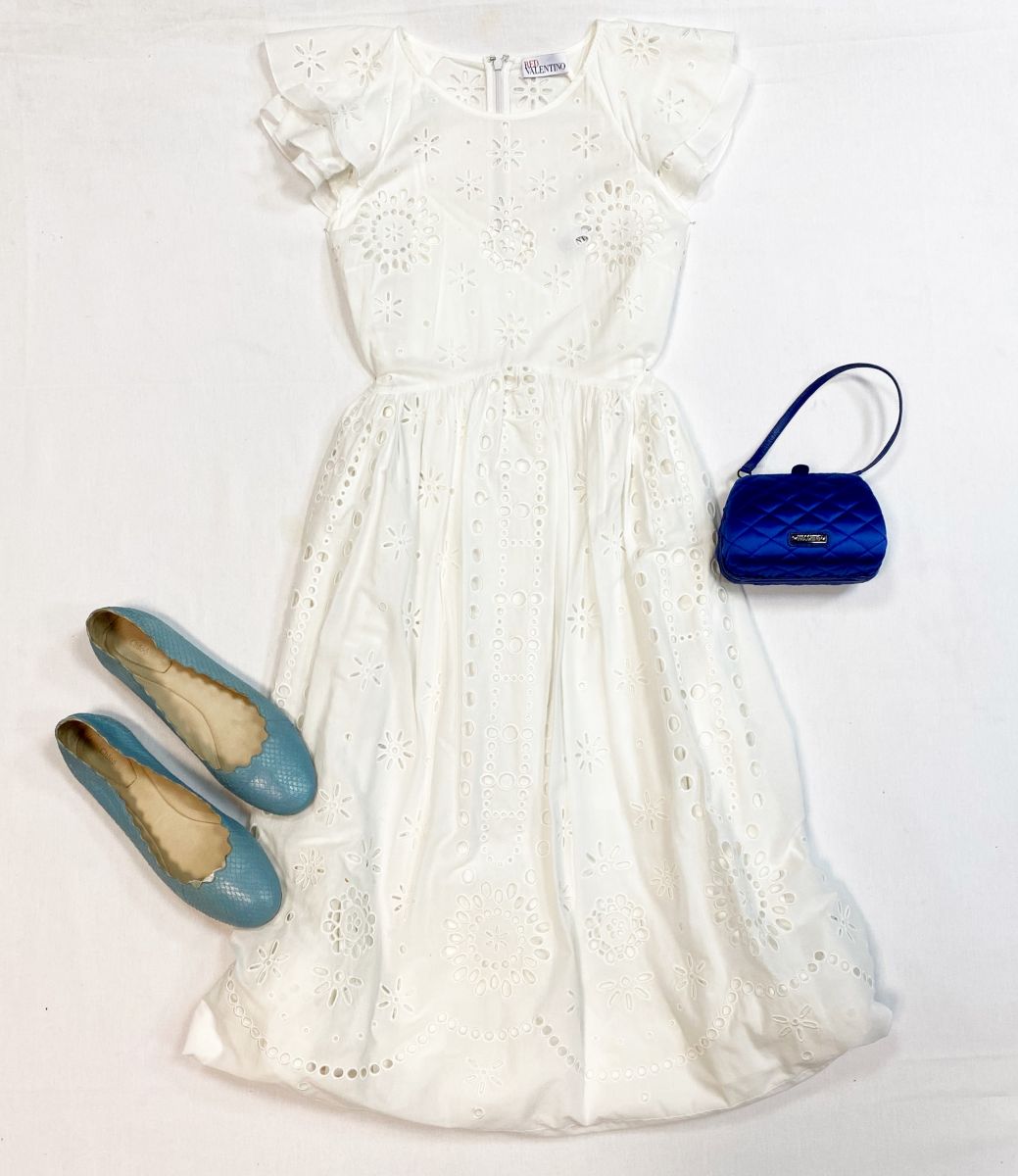 Платье Red Valentino размер 40 цена 7 693 руб
Балетки Chloe размер 40 цена 9 231 руб
Сумка Moschino 