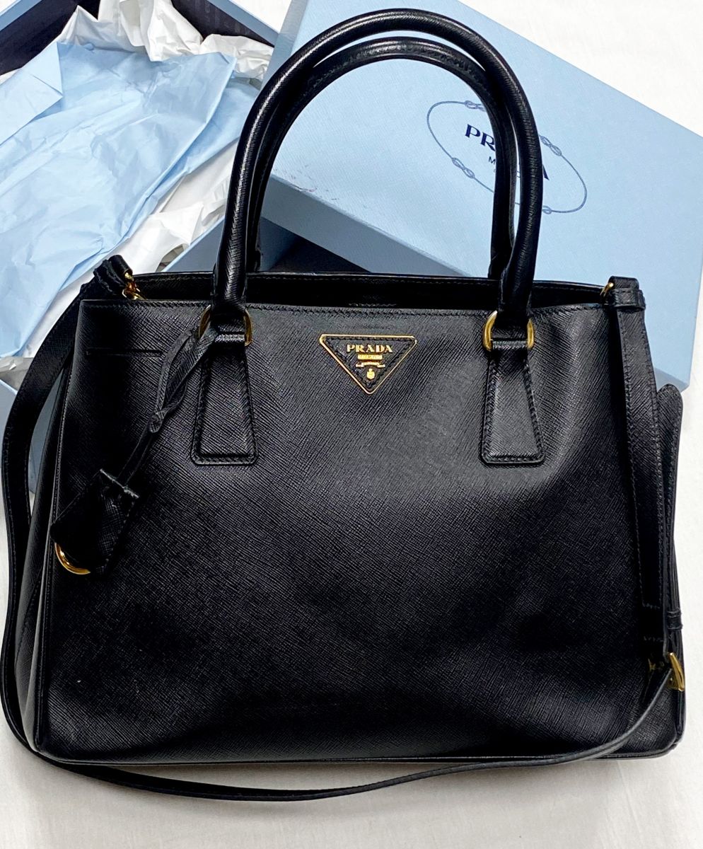 Сумка Prada размер 32/22 цена 78 275 руб
