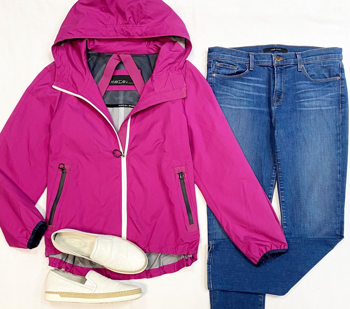 Ветровка MarcCain размер M цена 4 616 руб
Джинсы J Brand размер 31 цена 4 616 руб
Слипоны Tods размер 40 цена 6 154 руб 