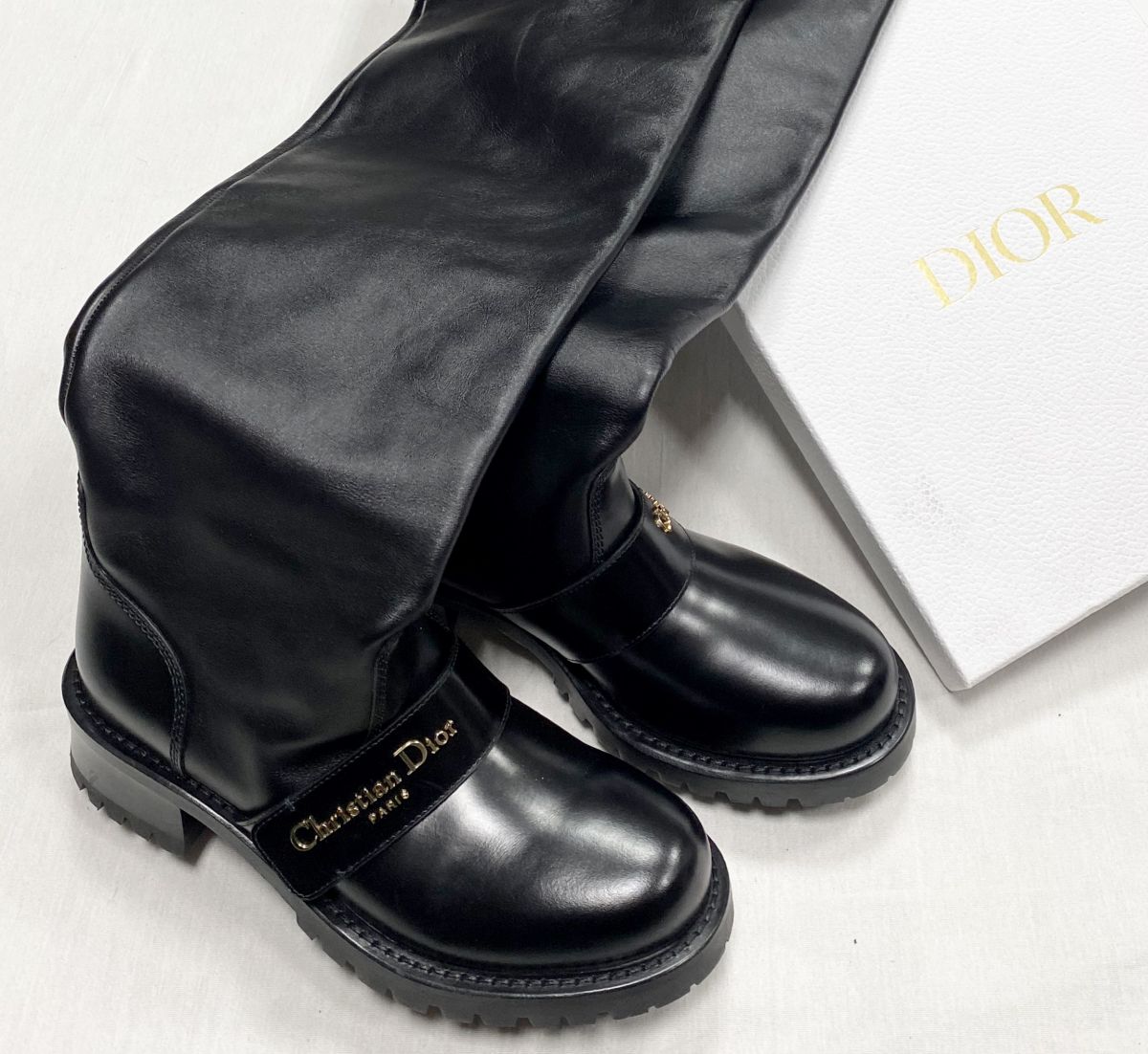 Ботфорты Christian Dior размер 39.5 цена 125 240 руб / новые /