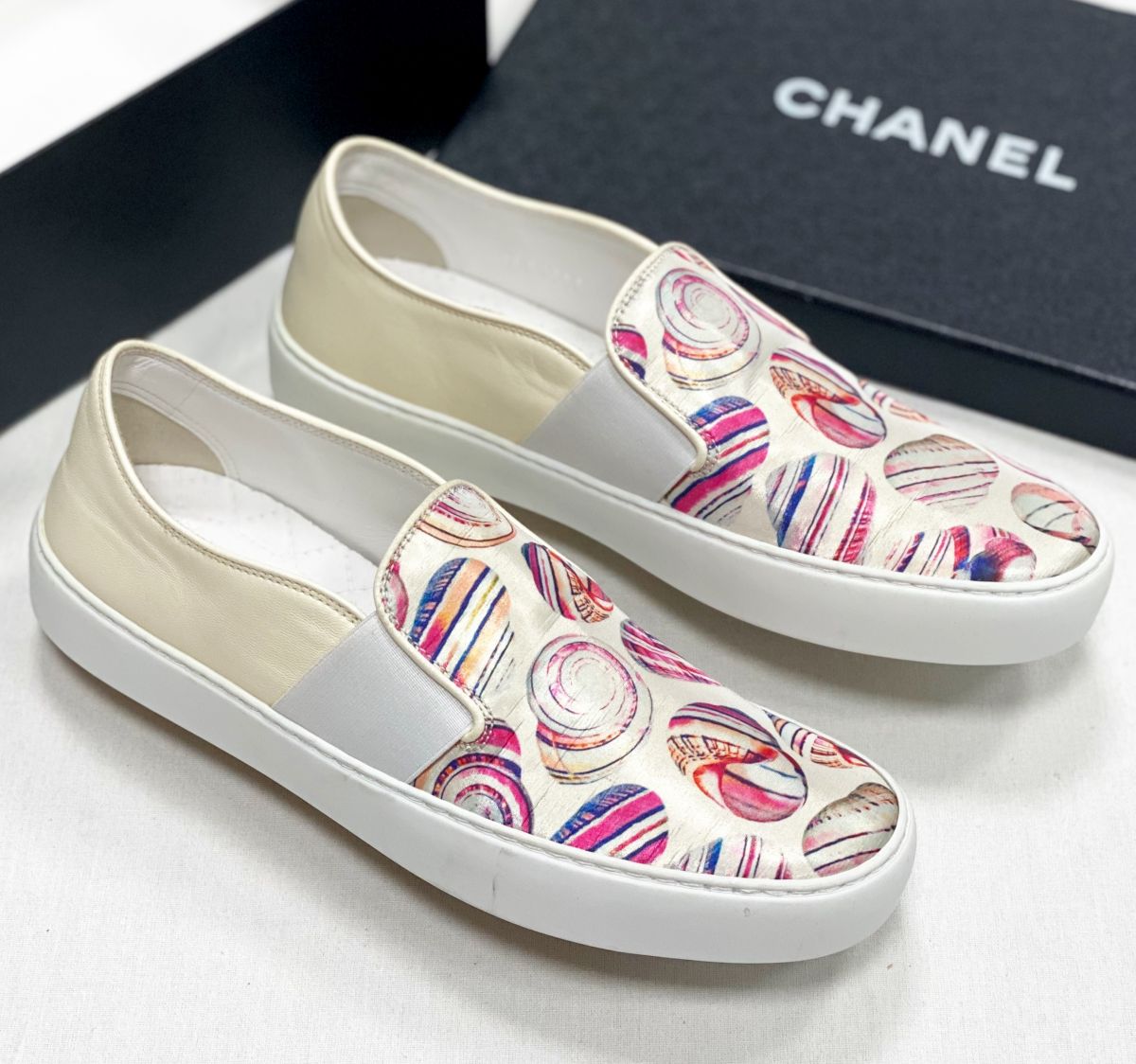 Лоферы Chanel размер 38.5 цена 28 179 руб
