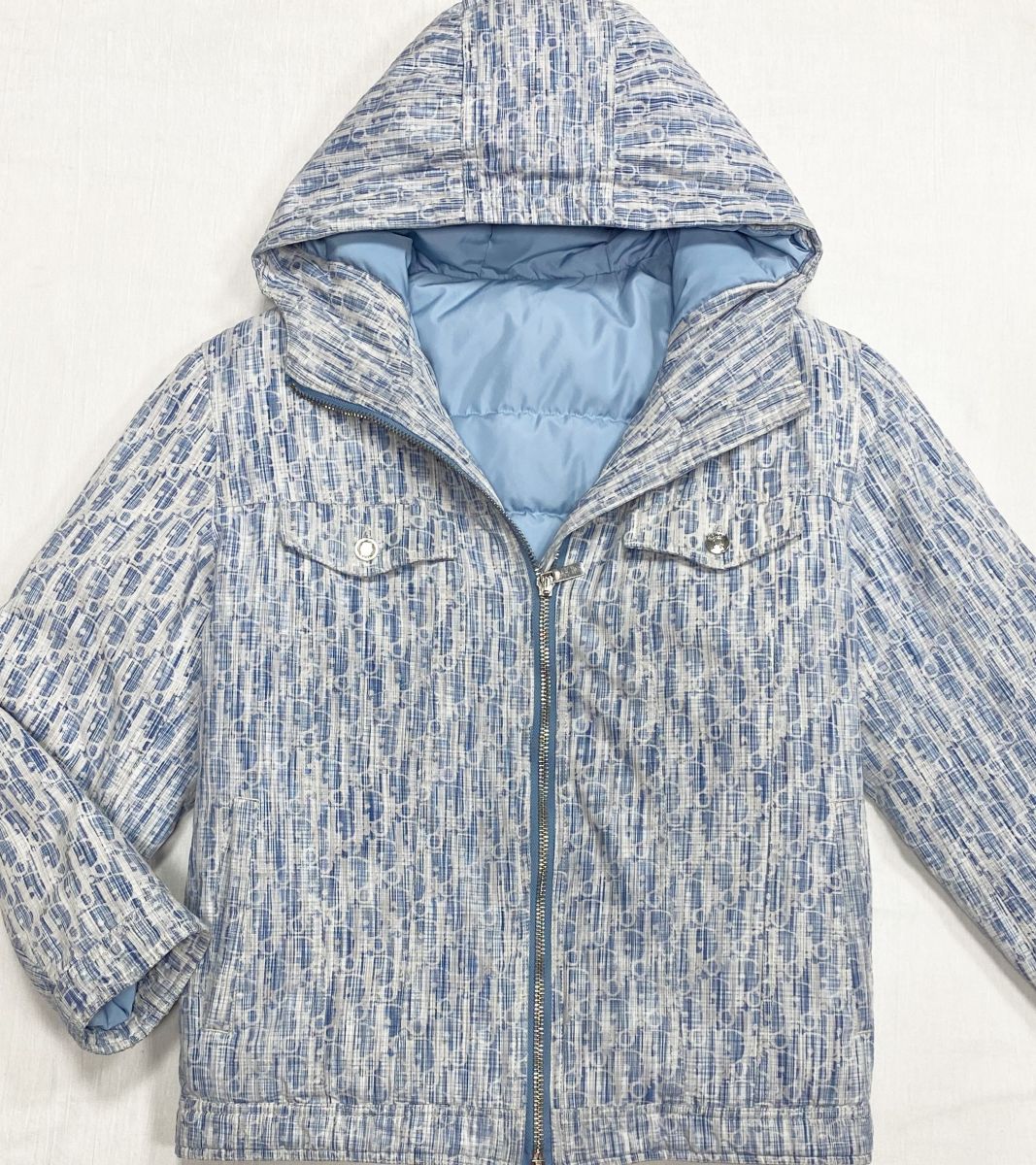 #mechtamen Пуховик Christian Dior размер 50 цена 31 310 руб
Ботинки Berluti размер 41.5 цена 23 483 руб