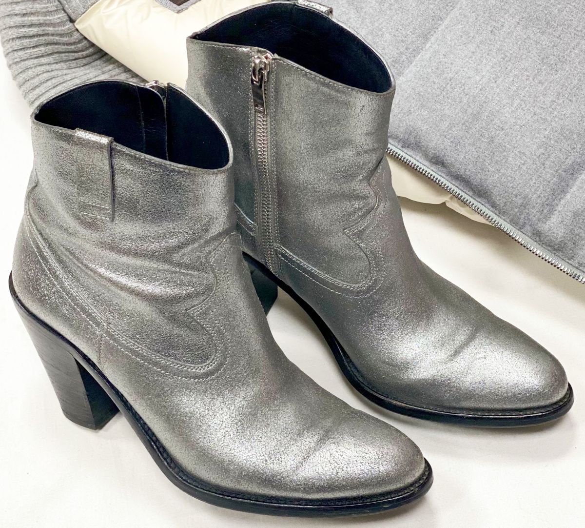 Казаки Saint Laurent размер 39 цена 15 385 руб 