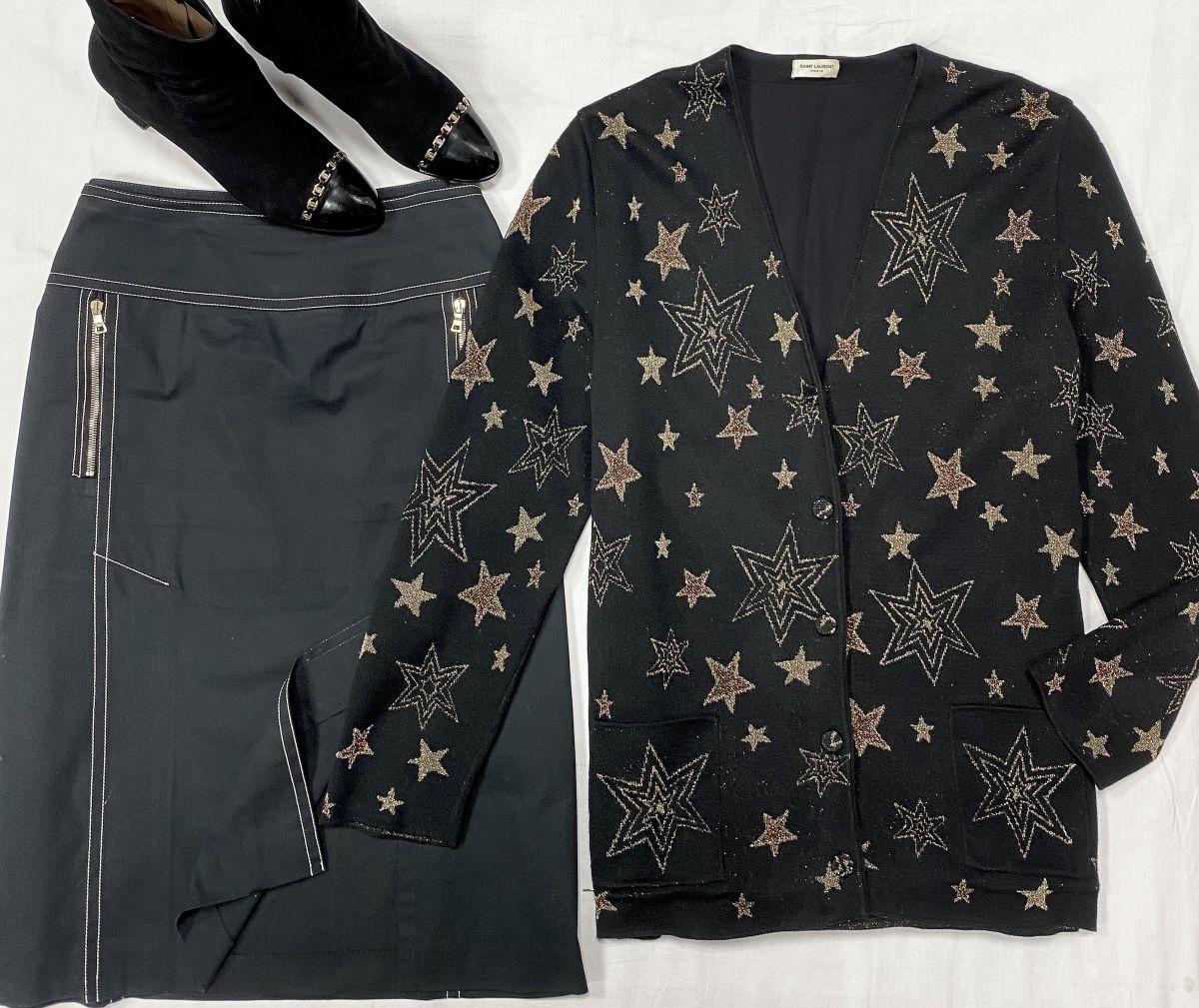 Кардиган Saint Laurent размер XL цена 15 655 руб Юбка Ferre размер 46 цена 7 828 руб Ботильоны Salvatore Ferragamo размер 41 цена 15 655 руб