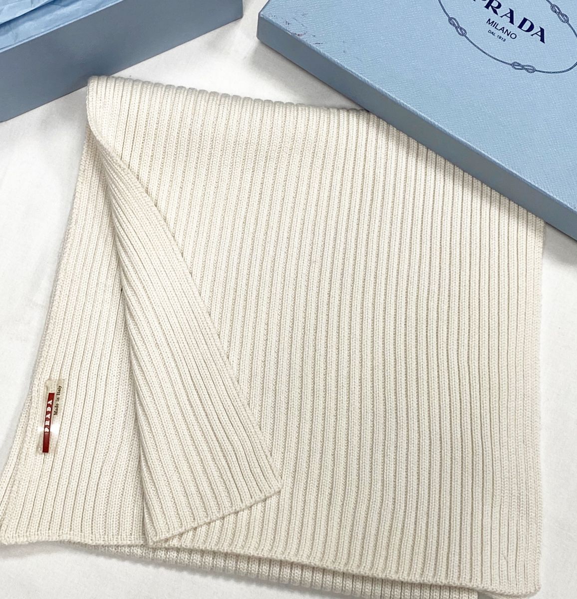 Шарф Prada размер 35/120 цена 3 131 руб
