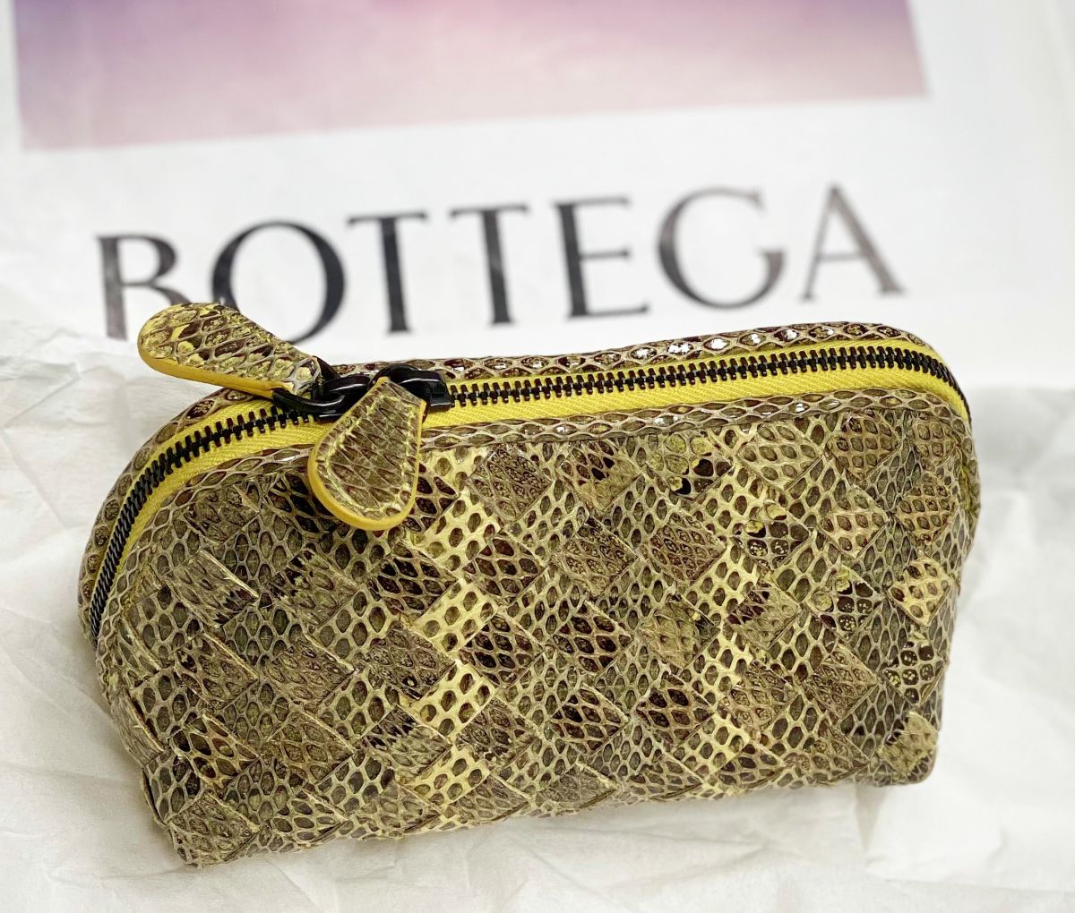 Косметичка / питон / Bottega Veneta цена 18 786 руб 