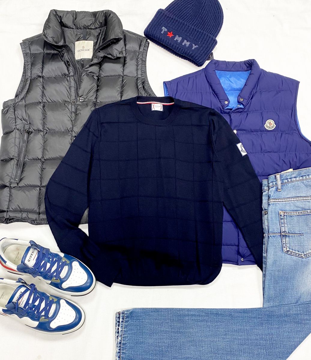 #mechtamen Кофта Moncler размер XL цена 6 262 руб
Жилетки Moncler размер 4/5 цена от 15 655 руб до 23 483  руб
Кроссовки Givenchy размер 42 цена 15 655 руб