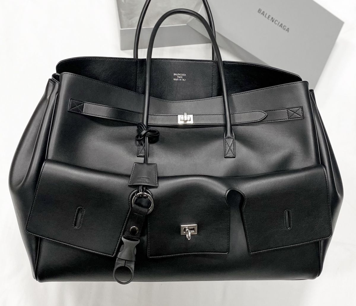 Сумка Balenciaga размер 50/35 цена 360 065 руб