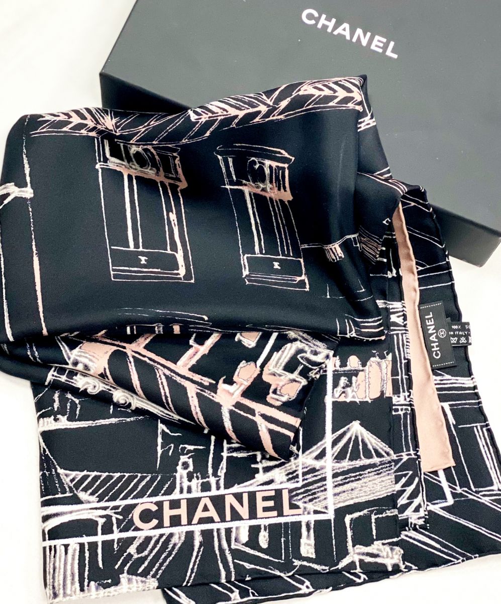 Платок / шелк / Chanel размер 90/90 цена 61 540 руб 