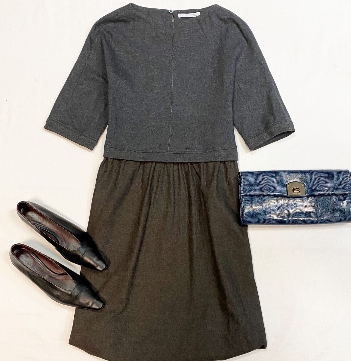 Платье/манили/ Fabiana Filippi размер 42 цена 10 770 руб
Балетки Bottega Veneta размер 37.5 цена 23 078 руб
Клатч Sergio Rossi 