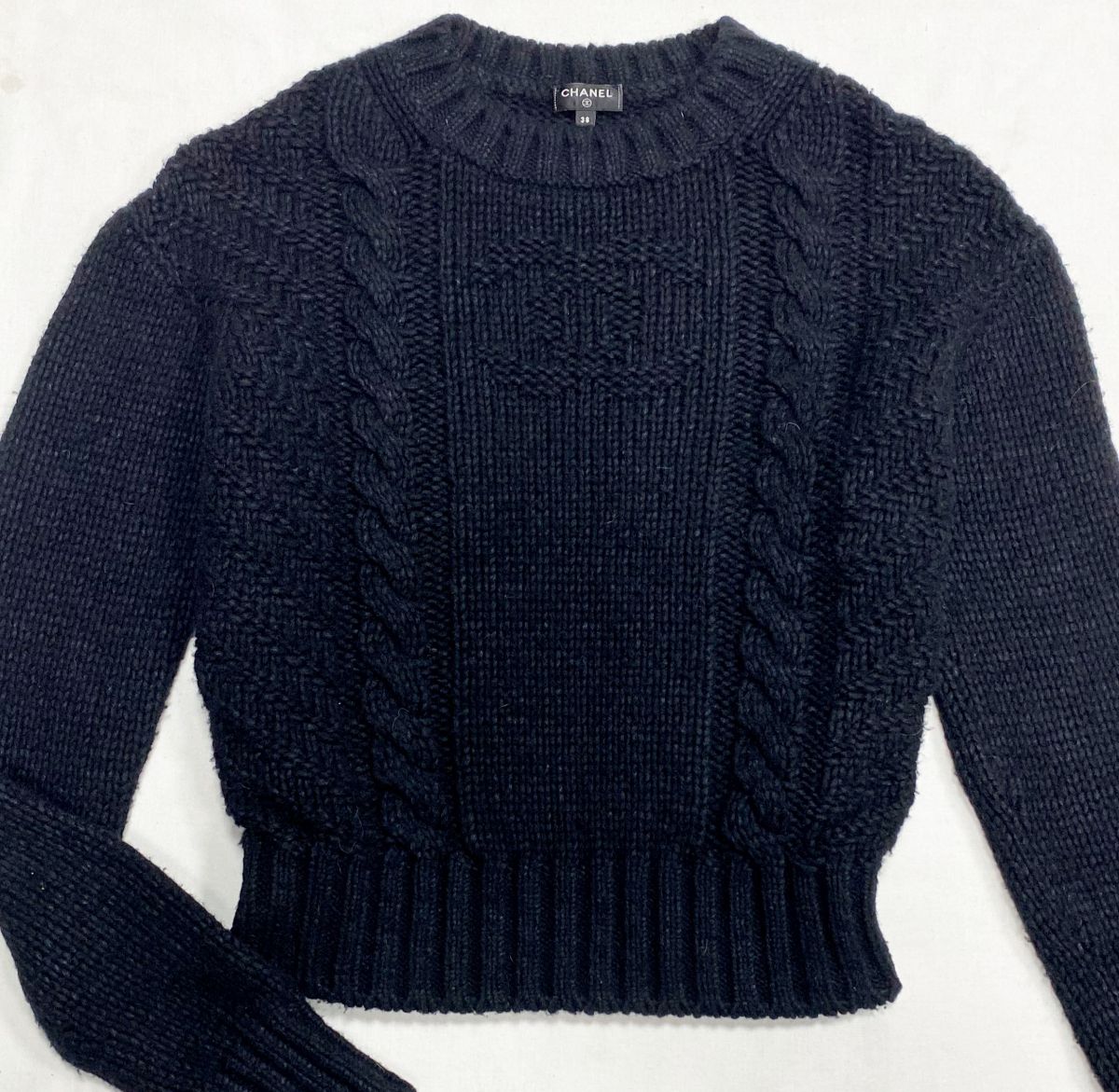 Кофта Chanel размер 38 цена 46 965 руб
Балетки Chanel размер 36.5 цена 15 655 руб