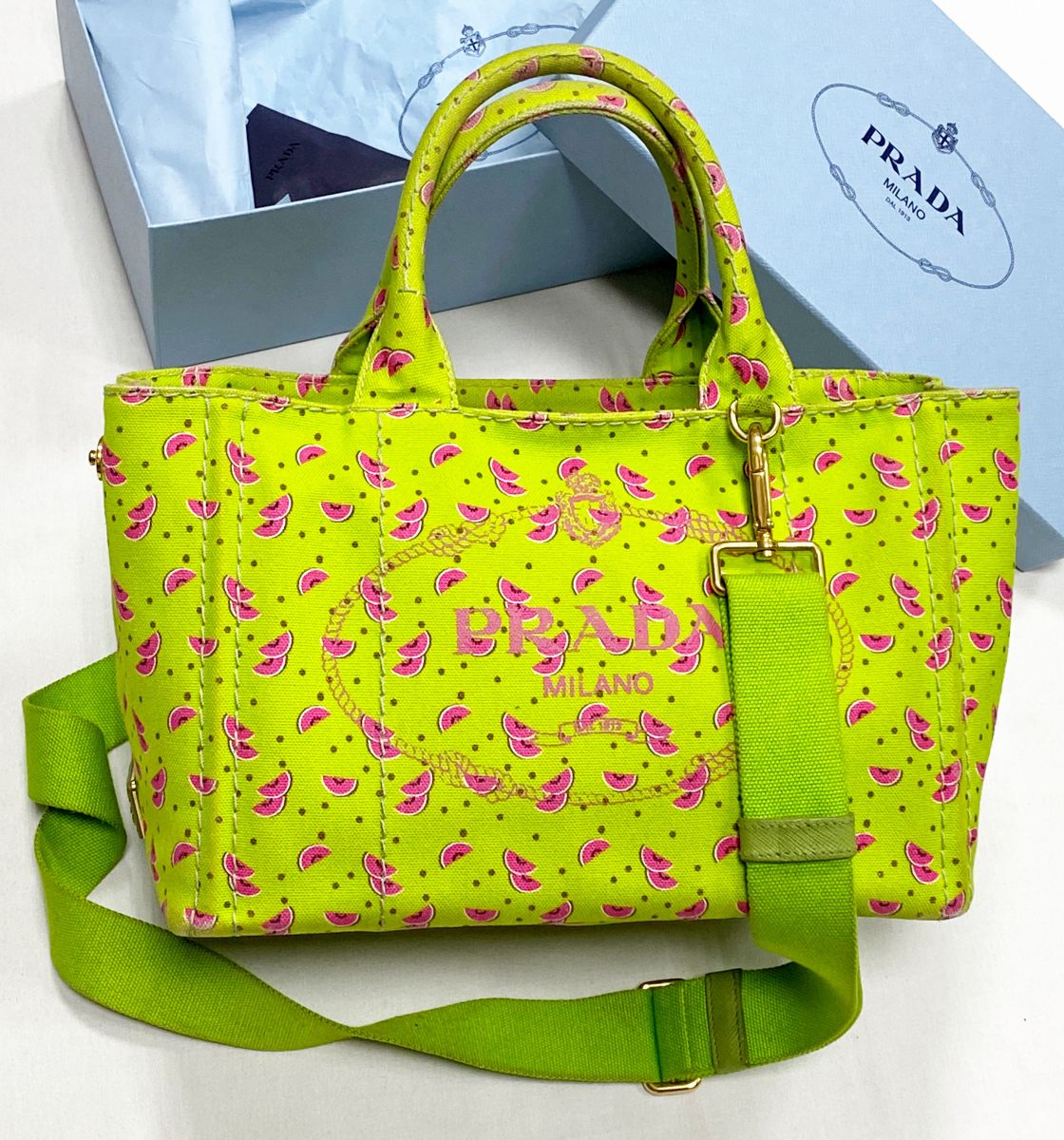 Сумка Prada размер 28/18 цена 46 965 руб 