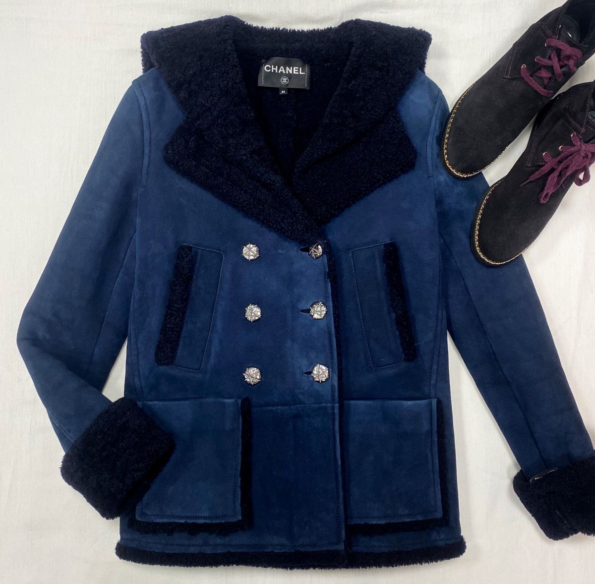 
Дубленка Chanel размер 36 цена 125 240 руб 