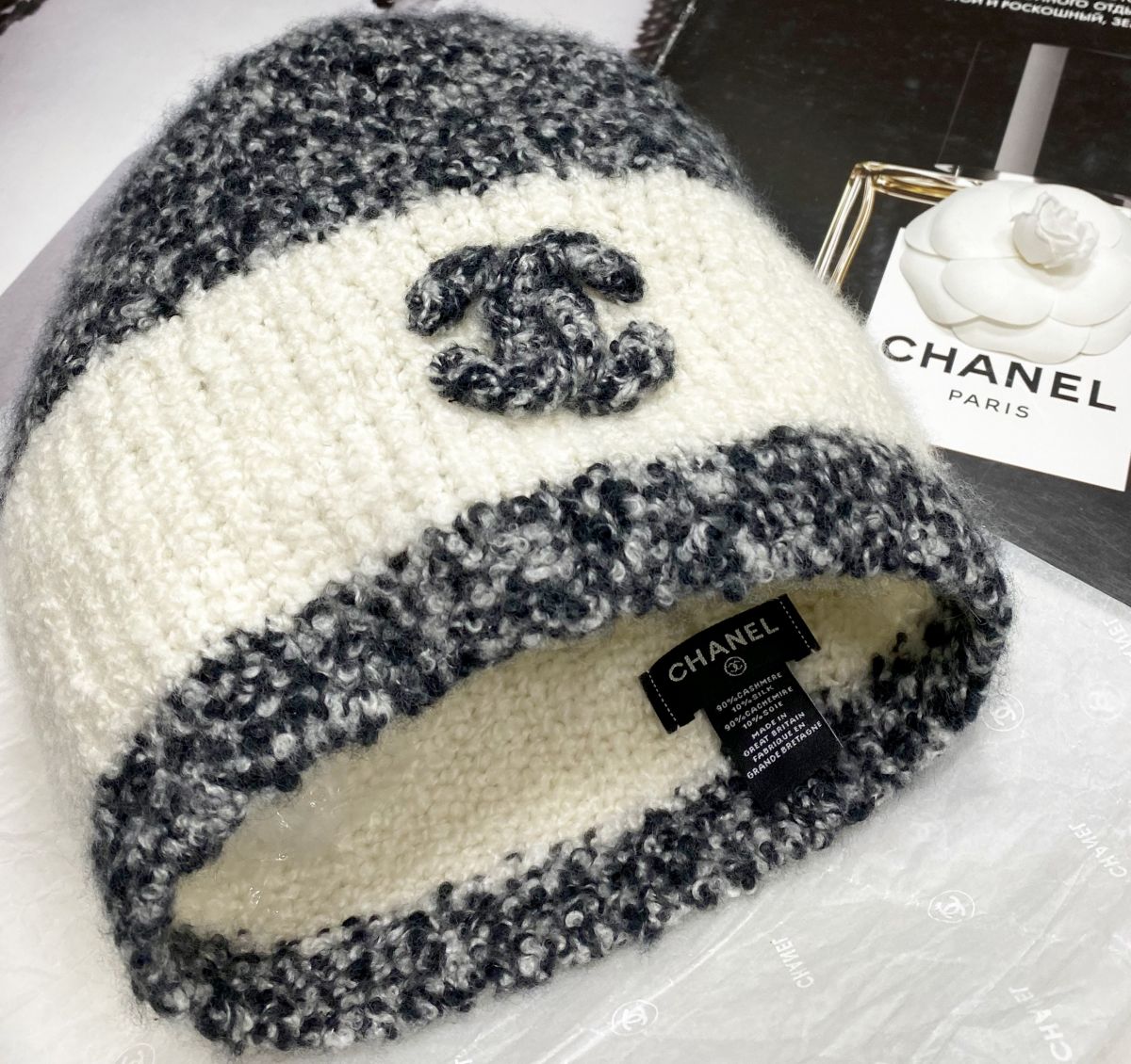 Шапка  / кашемир / шелк / Chanel цена 31 310 руб