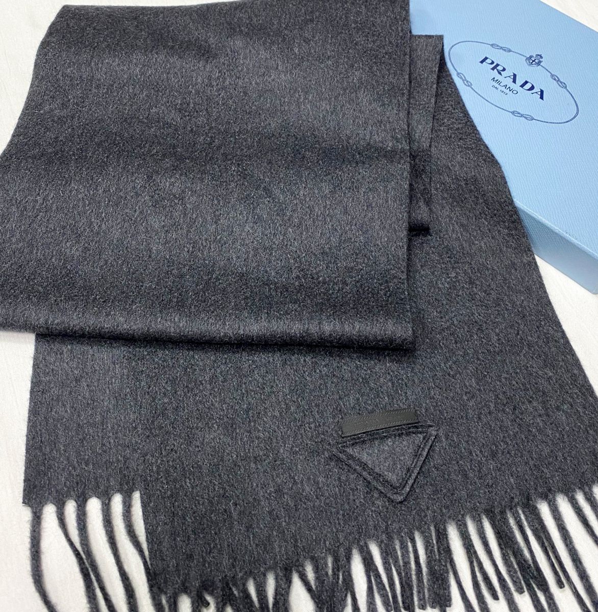 Шарф / кашемир / Prada цена 46 965 руб