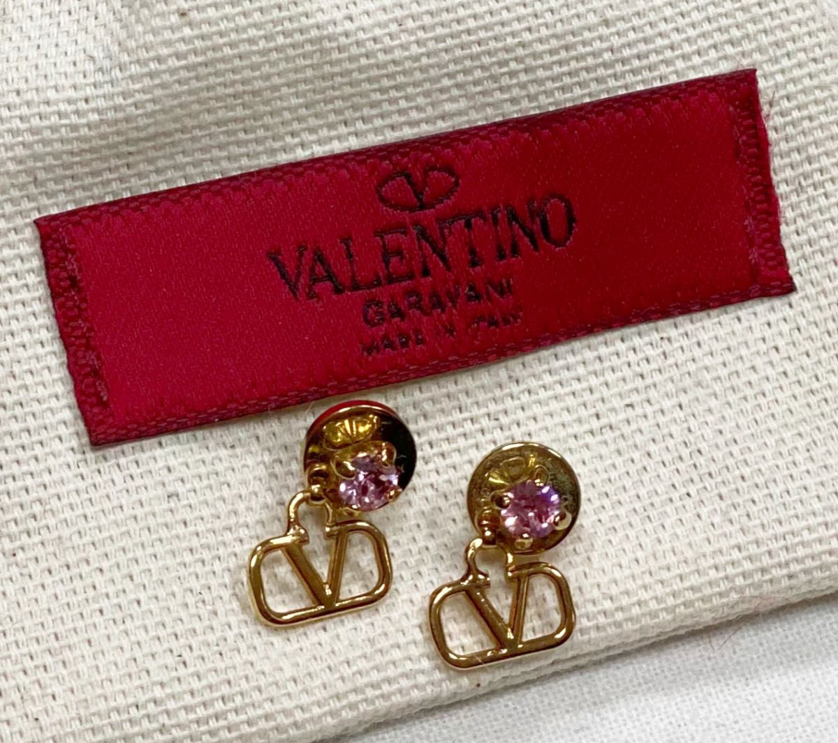 Пусеты Valentino цена 15 655 руб 