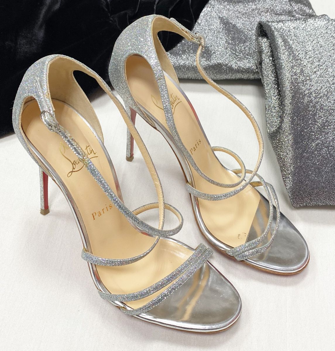 Босоножки Louboutin размер 39 цена 4 697 руб 
