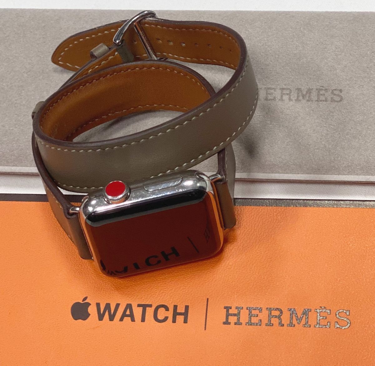 Часы Hermès цена 78 275 руб 