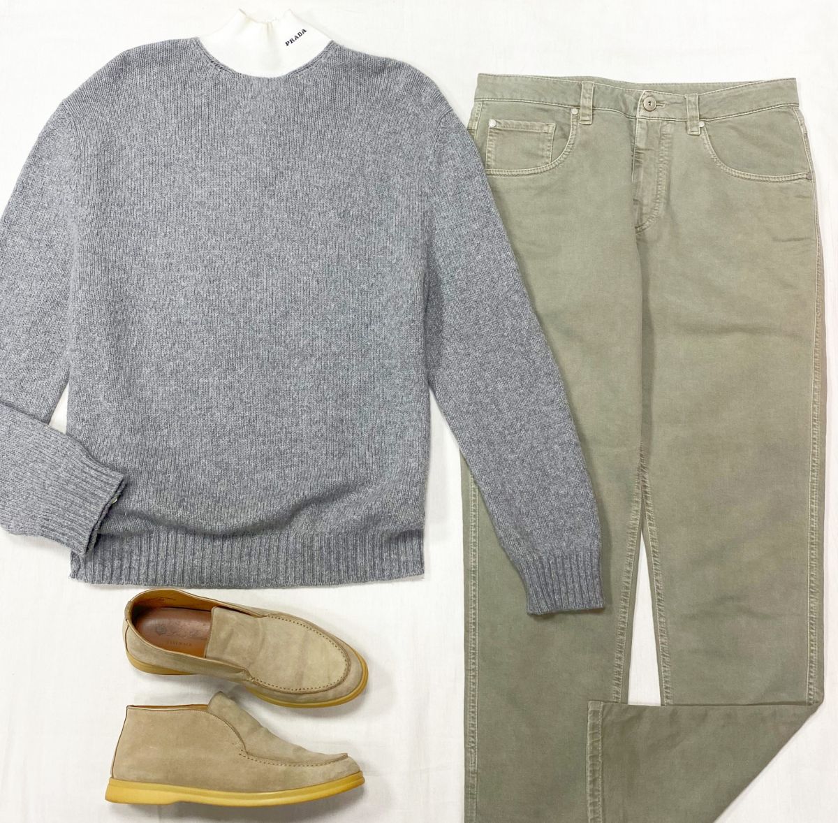 Свитер / кашемир / Prada размер 42 цена 31 310 руб 
Джинсы Brunello Cucinelli размер 42 цена 15 655 руб 
Лоферы Loro Piana размер 39 цена 46 965 руб