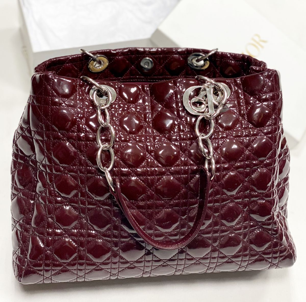 Сумка Christian Dior размер 35/28 цена 23 078 руб
