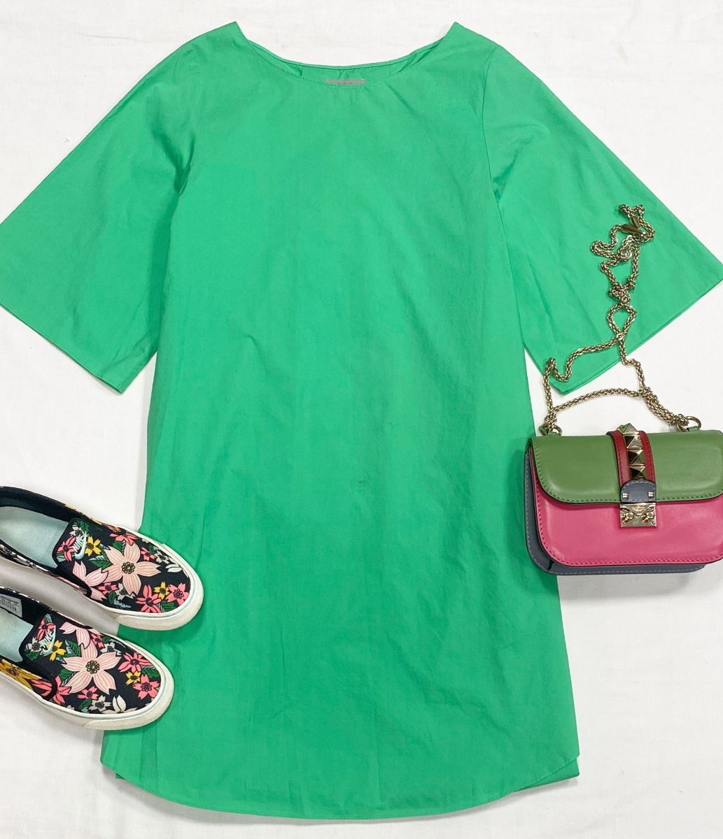 Платье Cos размер 34 цена 4 697 руб
Лоферы Nike размер 38 цена 4 697 руб
Сумка Valentino 