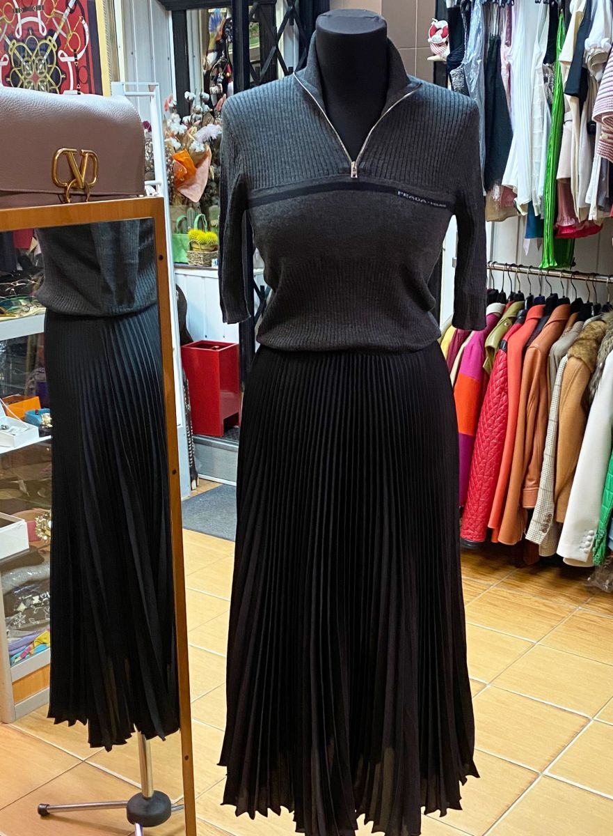 Платье Prada размер 40 цена 30 770 руб
