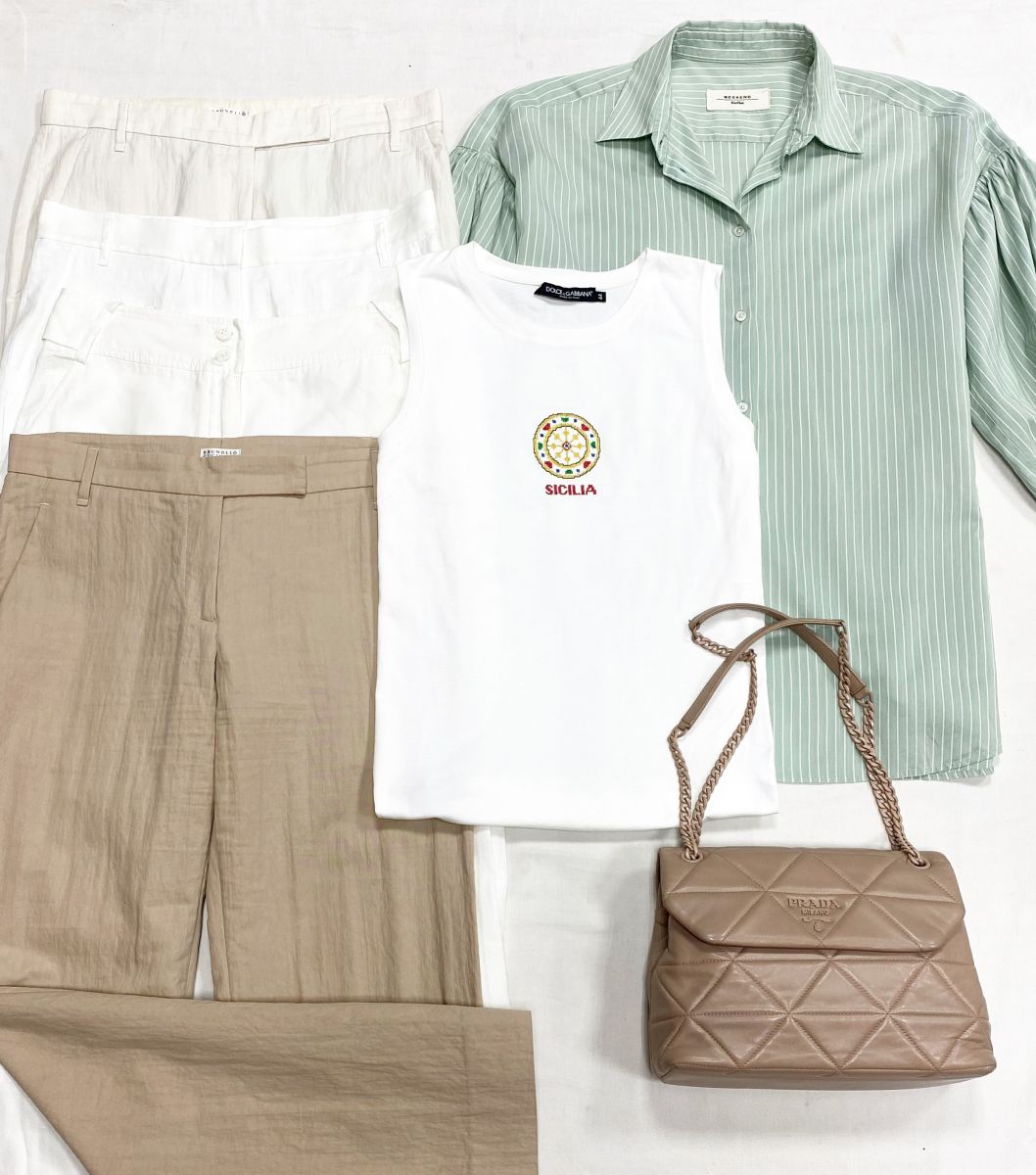 Рубашка Weekend/ Max Mara/ размер 40 цена 9 393 рубТоп Dolce Gabbana размер 44 цена 7 828 руб Брюки Escada/ Laurel размер 36/38/42 цена от 7 828 руб до 15 655 рубСумка Prada