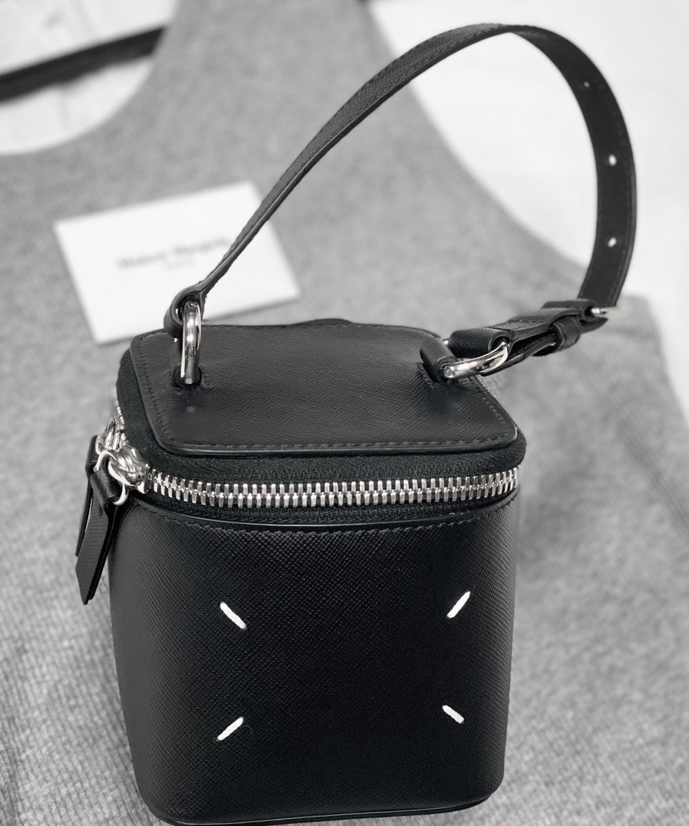 Сумочка Maison Martin Margiela размер 10/9 цена 78 275 руб