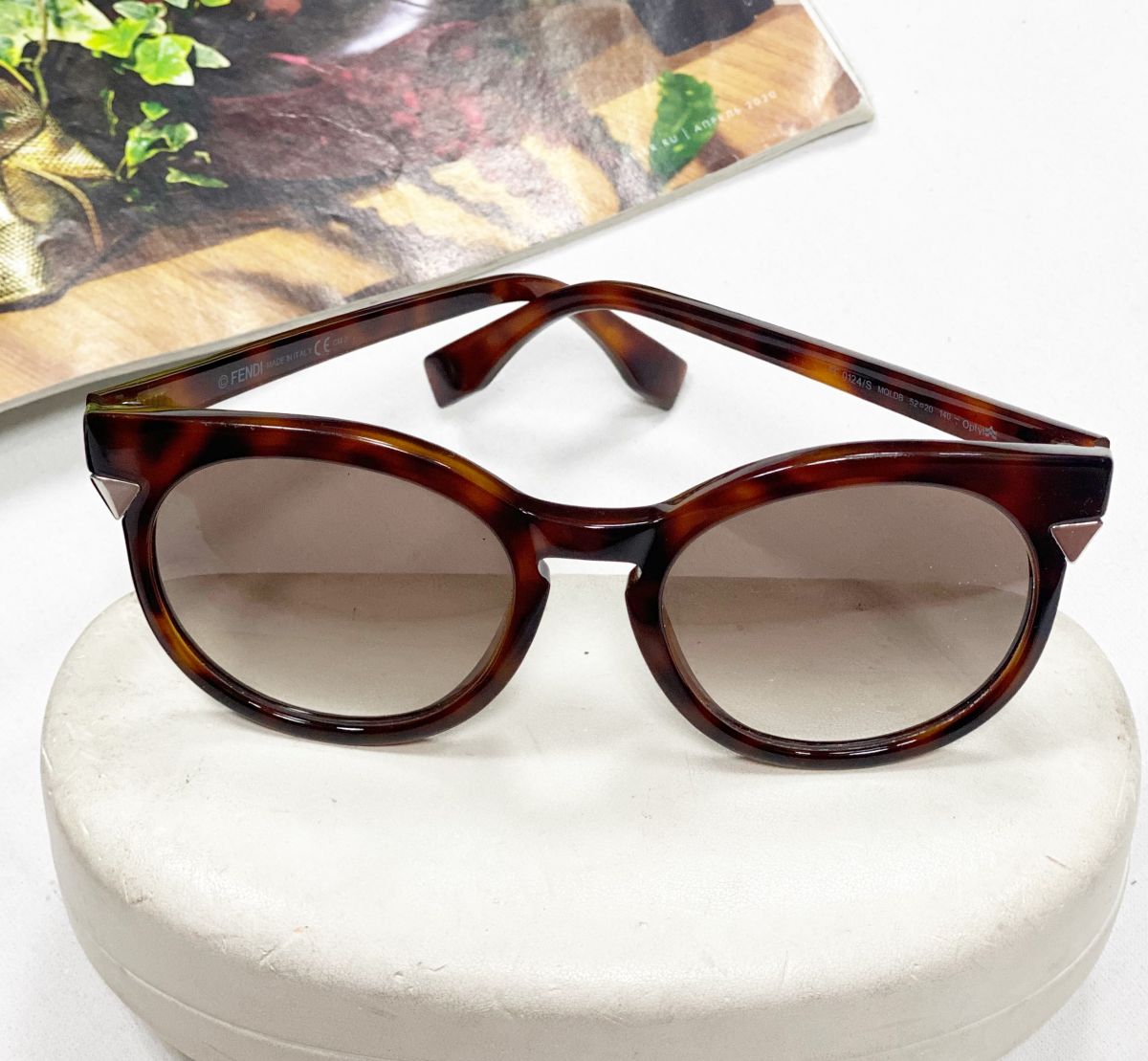 Очки Fendi цена 7 828 руб 