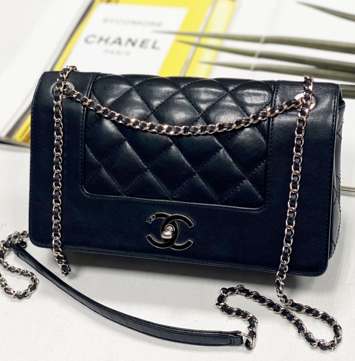 Сумка Chanel размер 25/15 цена 230 775 руб
