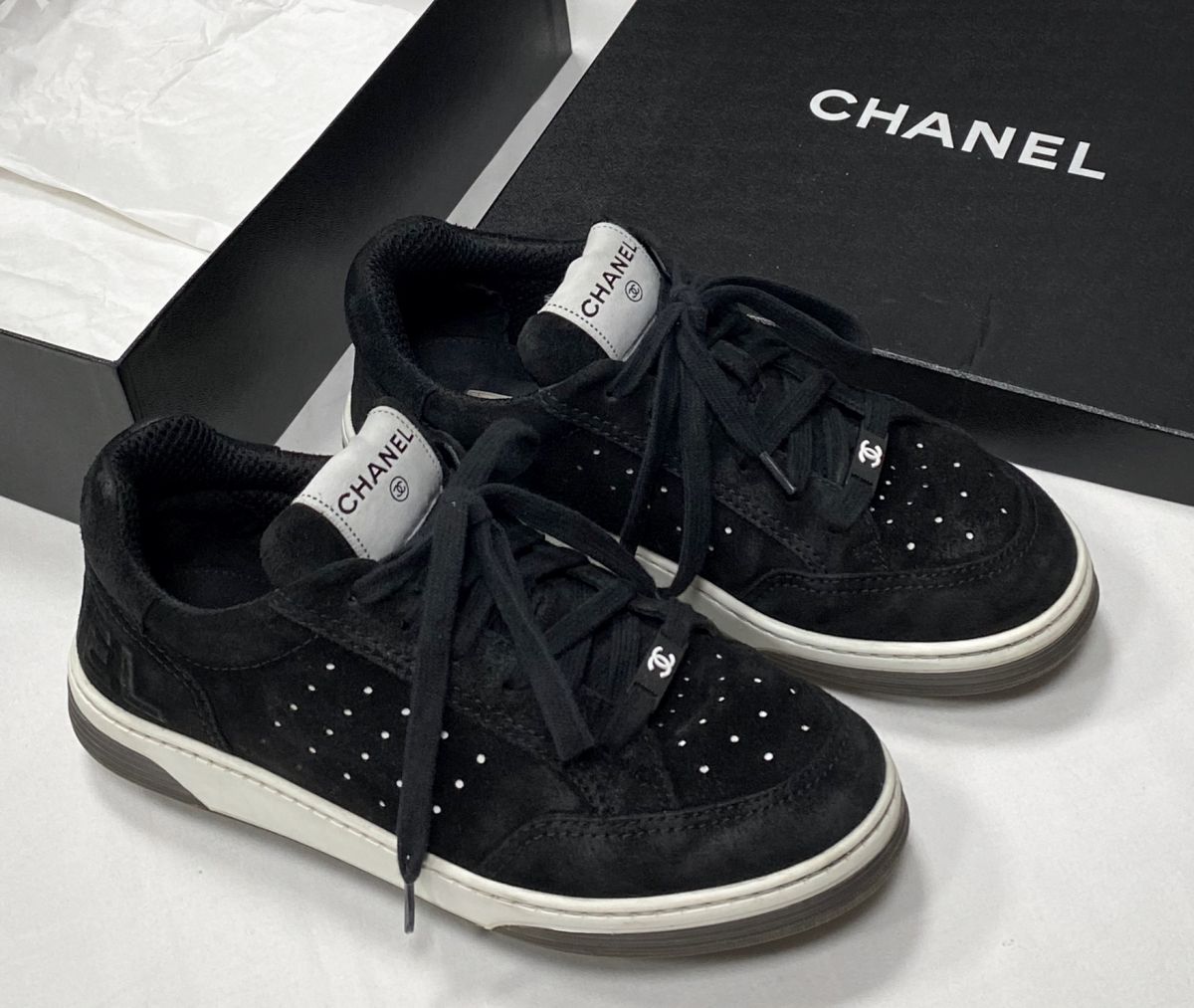 Кроссовки Chanel размер 38.5 цена 46 965 руб