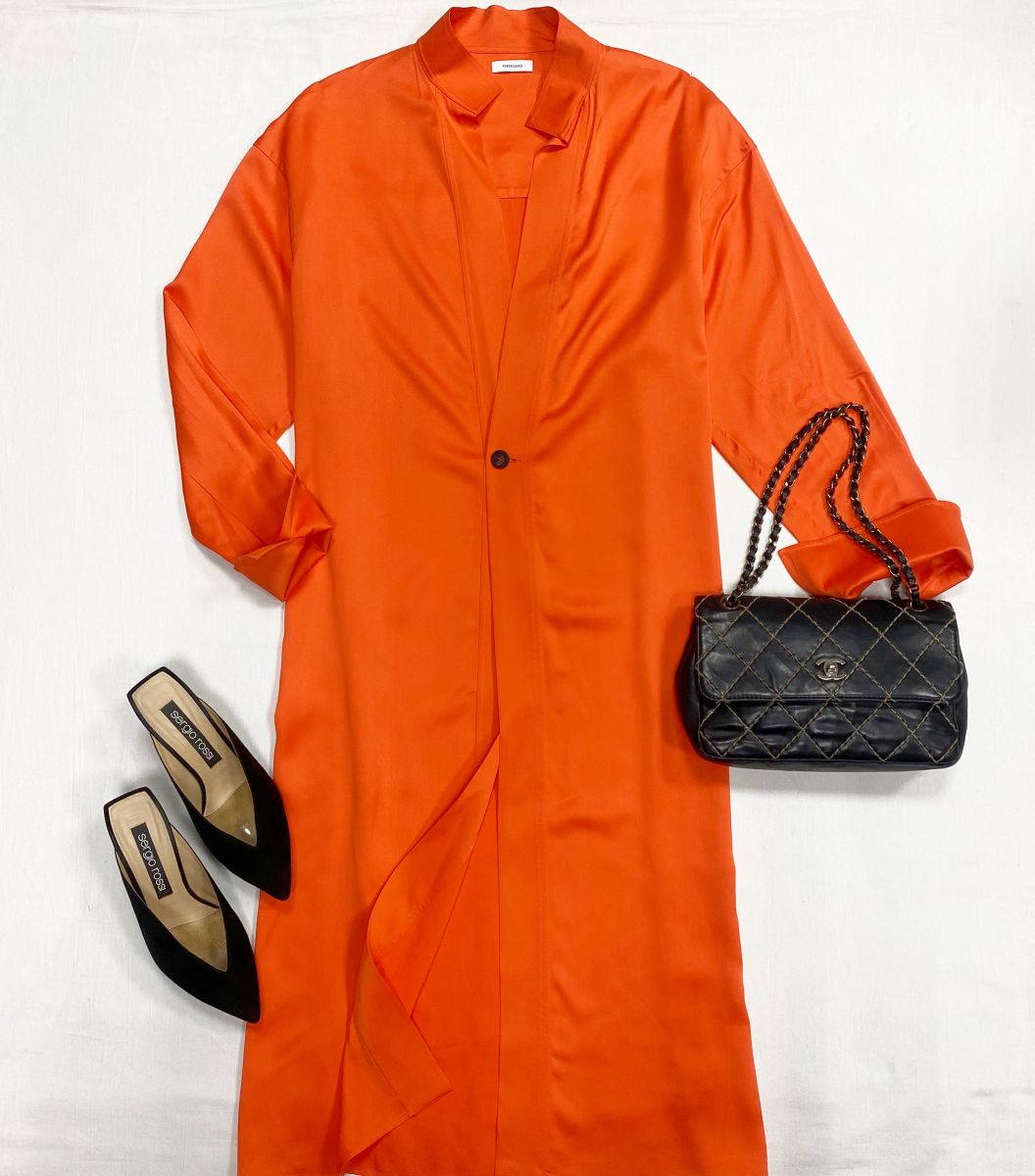 Платье - накидка Ferragamo размер 42 цена 39 138 руб Мюли Sergio Rossi размер 40 цена 31 310 руб Сумка Chanel