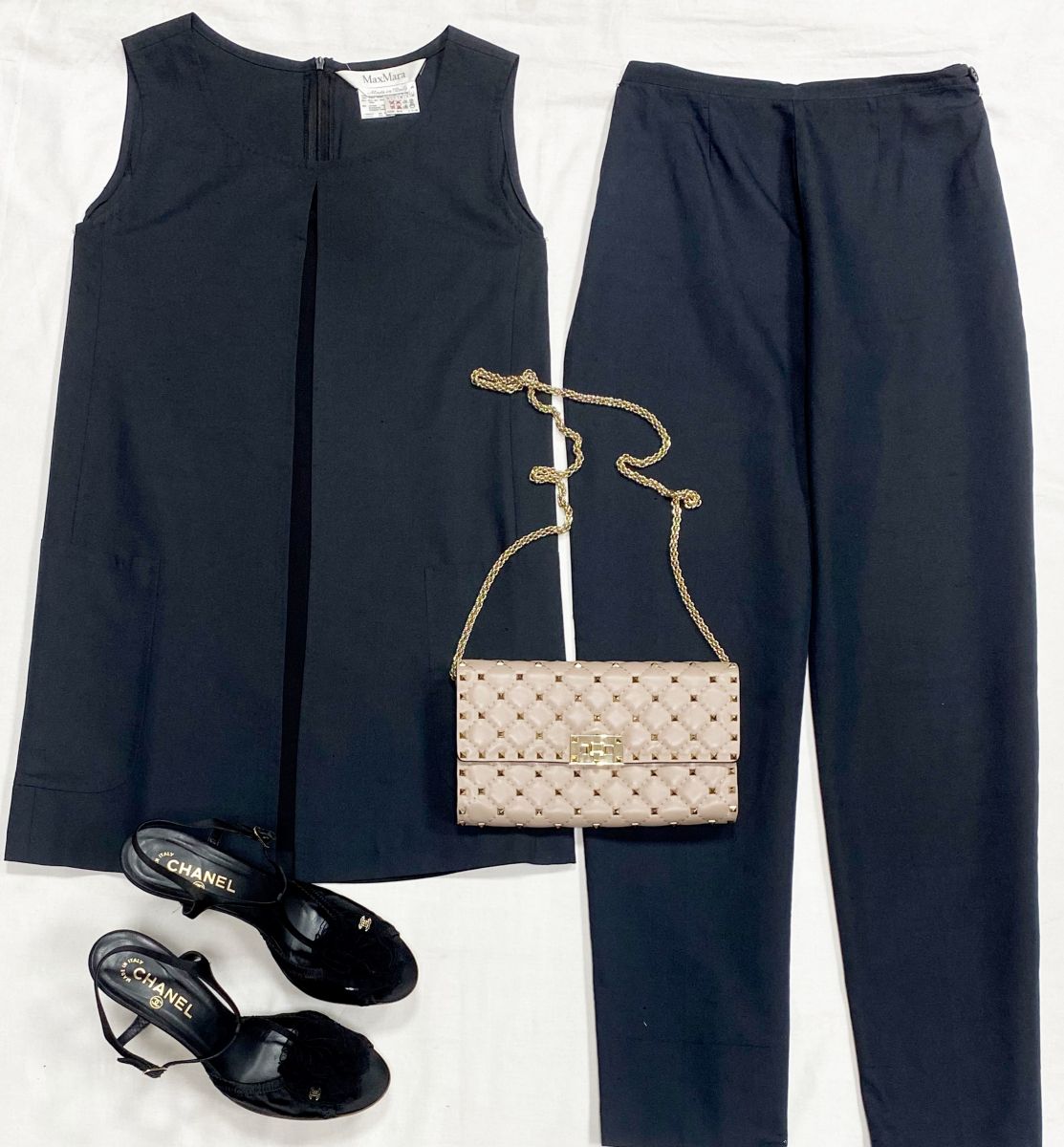 Костюм Max Mara размер 38 цена 15 655 рубБосоножки Chanel размер 41 цена 23 483 рубСумка Valentino