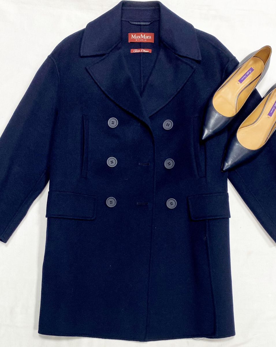Полупальто Max Mara размер 40 цена 18 786 руб
Балетки Ralph Lauren размер 39.5 цена 7 828 руб